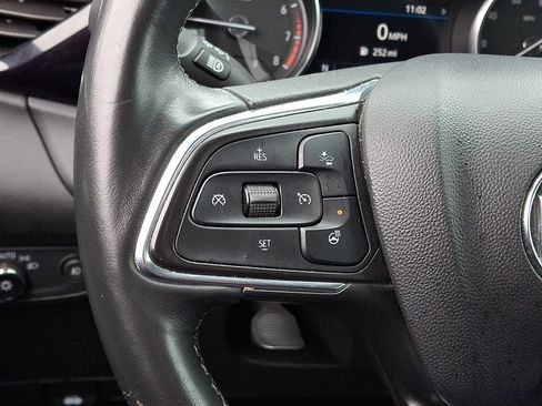Used 2023 Buick Encore GX Essence image 20