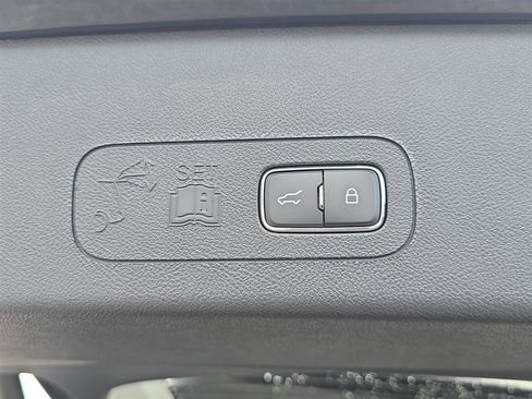 New 2025 Lincoln Aviator 2WD w/ Equipment Group 101A image 31