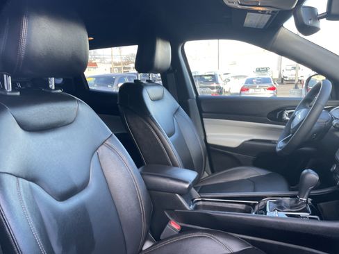 Certified 2024 Jeep Compass Limited image 15