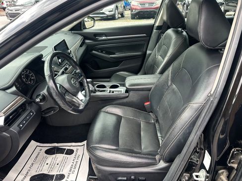 Used 2020 Nissan Altima 2.5 SL FWD image 11