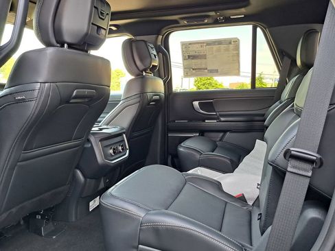New 2026 Ford Expedition Platinum AWD/4WD image 13