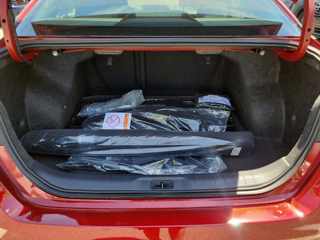New 2026 Nissan Altima 2.5 SR FWD image 11