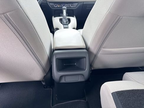 New 2026 Honda HR-V LX image 9
