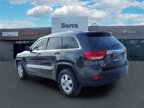 Used 2012 Jeep Grand Cherokee Laredo w/ Laredo E Group image 4