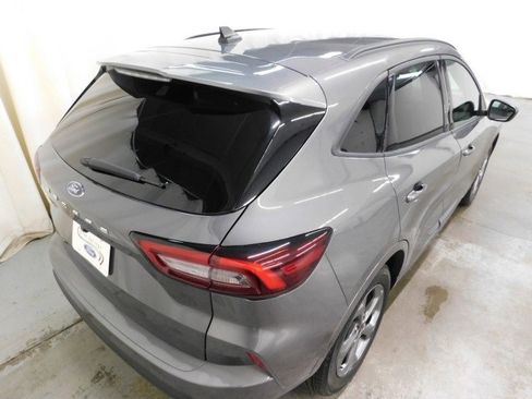 Used 2024 Ford Escape ST-Line image 3