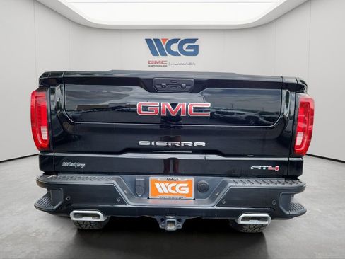 Used 2025 GMC Sierra 1500 AT4 w/ AT4 Premium Package AWD/4WD image 12