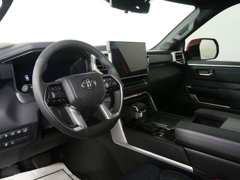 Used 2025 Toyota Sequoia Platinum image 13