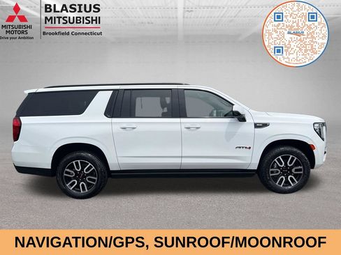Used 2023 GMC Yukon XL AT4 w/ AT4 Premium Package AWD/4WD image 4