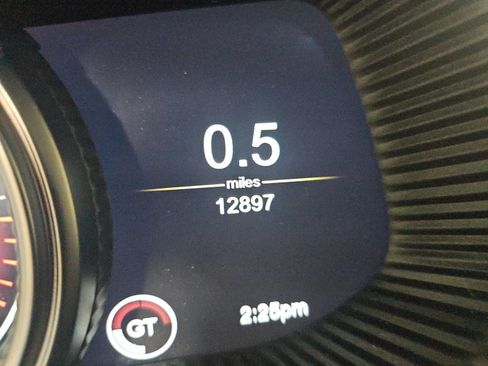 Used 2019 Aston Martin DB11 Volante RWD image 4