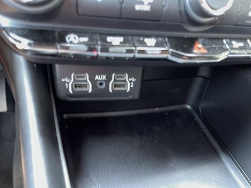 Used 2024 Dodge Durango GT AWD/4WD image 23