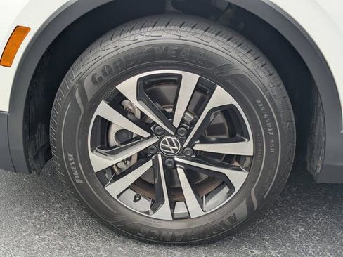 Used 2023 Volkswagen Tiguan S FWD image 11