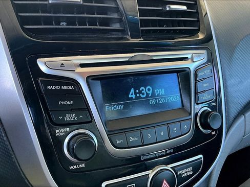 Used 2015 Hyundai Accent Sport image 27