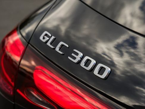 Certified 2024 Mercedes-Benz GLC 300 4MATIC image 9