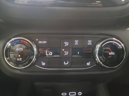 Used 2023 Chevrolet TrailBlazer LT w/ Convenience Package AWD/4WD image 20