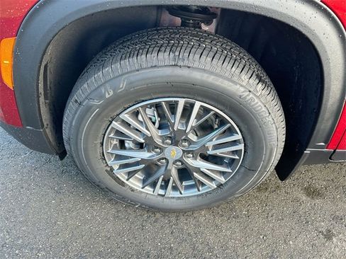 New 2026 Chevrolet Traverse LT w/ Driver Confidence Package image 32