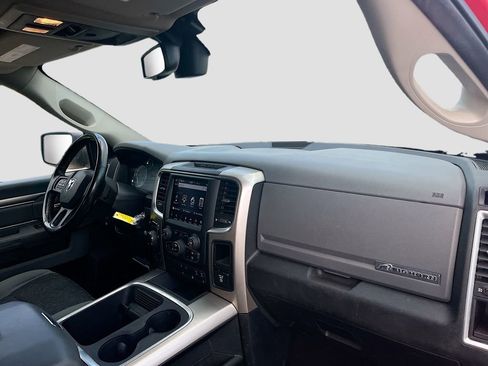 Used 2018 RAM 1500 Big Horn AWD/4WD image 28