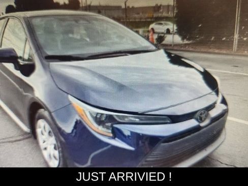 Used 2024 Toyota Corolla LE FWD image 1
