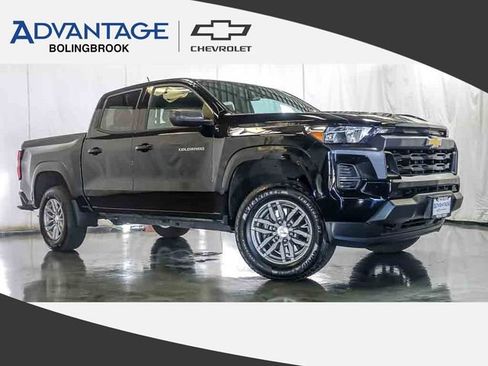 Used 2026 Chevrolet Colorado LT w/ Advanced Trailering Package AWD/4WD image 1