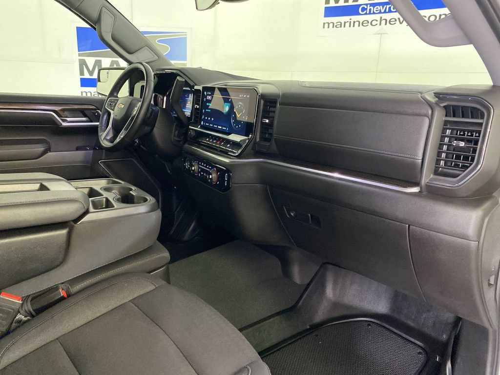Used 2024 Chevrolet Silverado 1500 LT w/ Protection Package AWD/4WD image 34