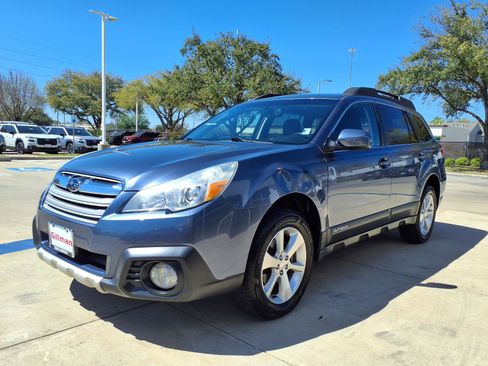 Used 2014 Subaru Outback 2.5i Limited image 22