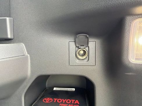 Used 2026 Toyota 4Runner SR5 AWD/4WD image 12