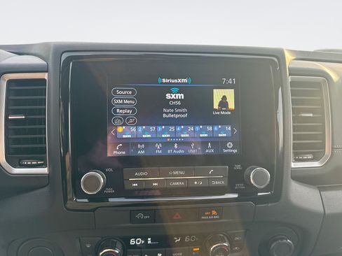 Used 2024 Nissan Frontier SV w/ SV Convenience Package RWD image 18