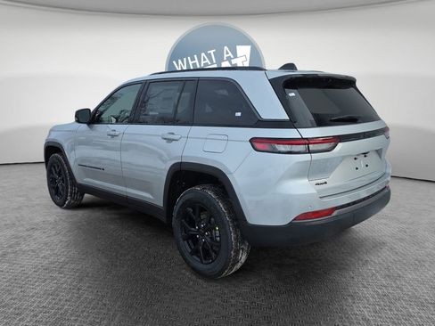 New 2026 Jeep Grand Cherokee Altitude AWD/4WD image 6
