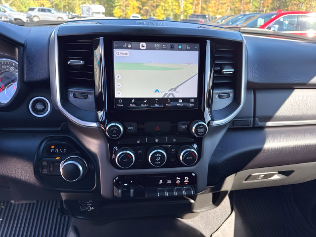 Used 2024 RAM 2500 Big Horn w/ Sport Appearance Package AWD/4WD image 24