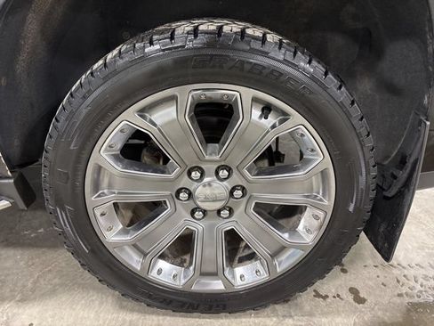 Used 2016 GMC Yukon Denali AWD/4WD image 12