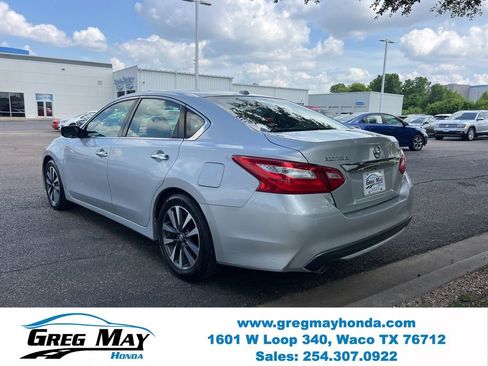 Used 2017 Nissan Altima 2.5 SV FWD image 5