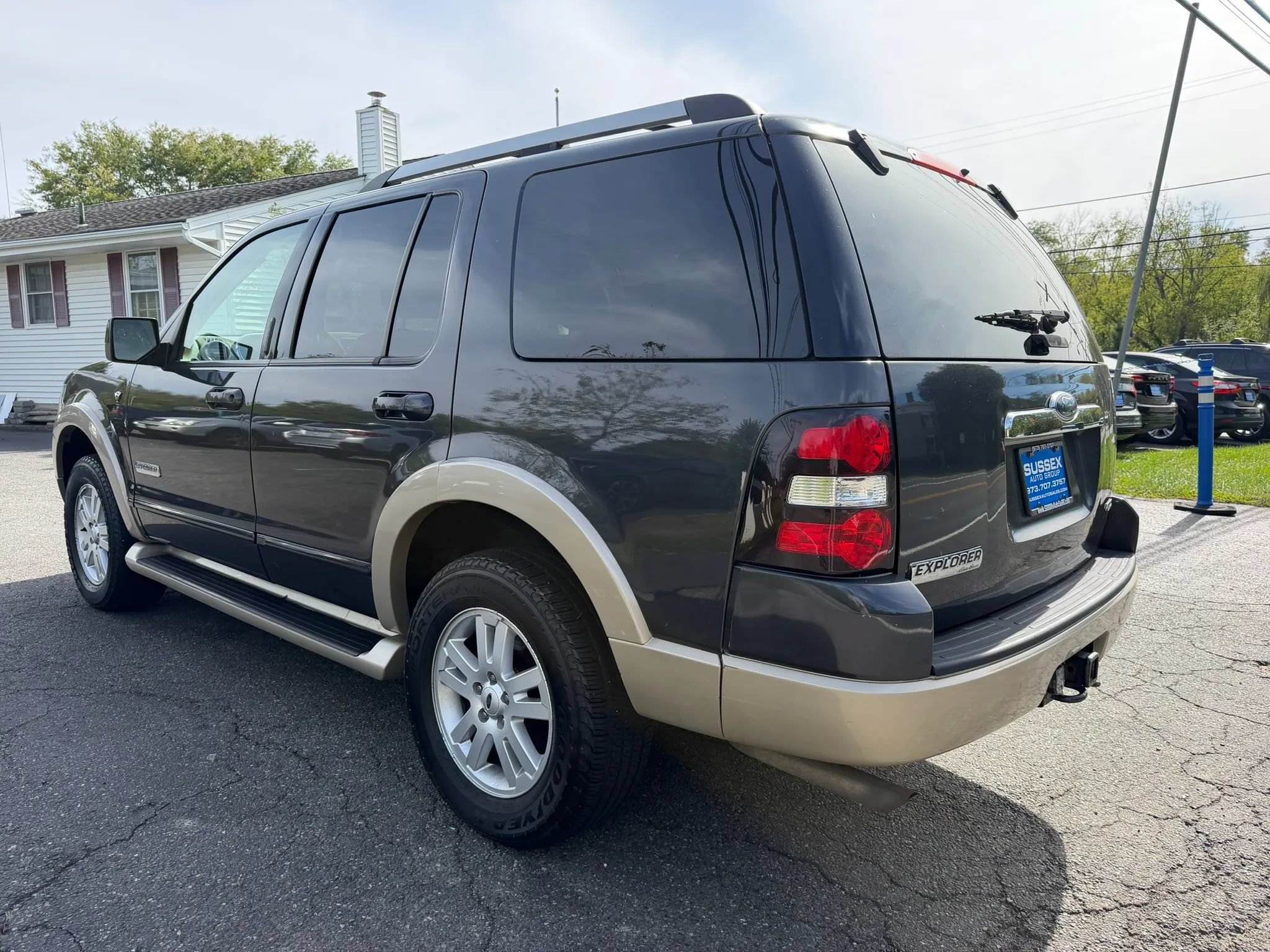 Used 2007 Ford Explorer Eddie Bauer AWD/4WD image 6
