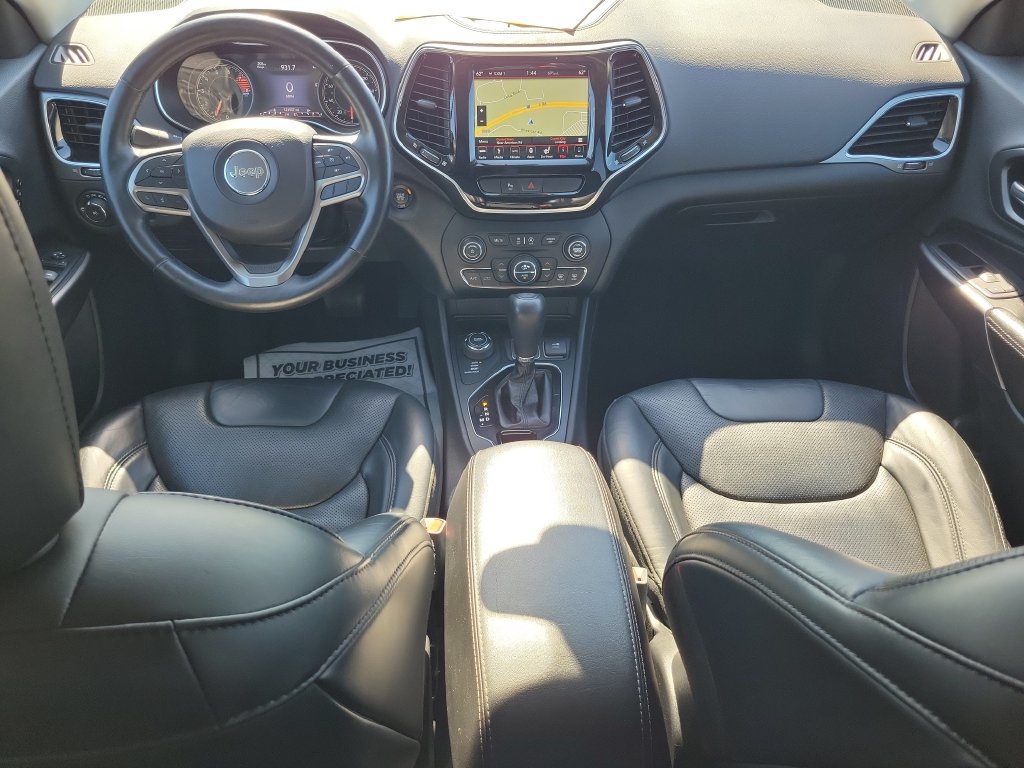 Used 2019 Jeep Cherokee Limited w/ Luxury Group AWD/4WD image 32