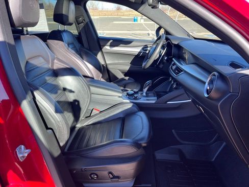 Used 2019 Alfa Romeo Stelvio Ti Sport w/ Quick Order Package 22S Sport image 28