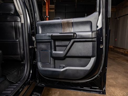 Used 2020 Ford F250 Lariat image 39