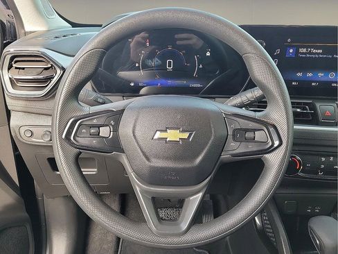 Used 2024 Chevrolet TrailBlazer LS w/ LS Convenience Package image 19