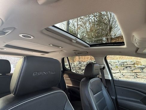 Used 2023 GMC Acadia Denali w/ Black Diamond Edition image 16