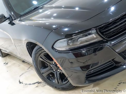 Used 2020 Dodge Charger SXT w/ Leather Interior Group image 6