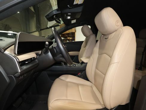 Certified 2025 Cadillac XT4 Premium Luxury image 22