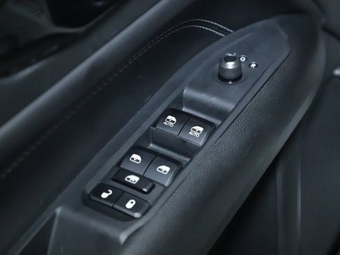 Used 2023 Jeep Compass Altitude image 16