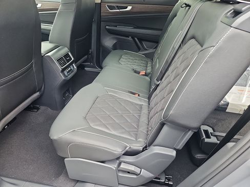New 2026 Volkswagen Atlas SEL Premium R-Line image 23