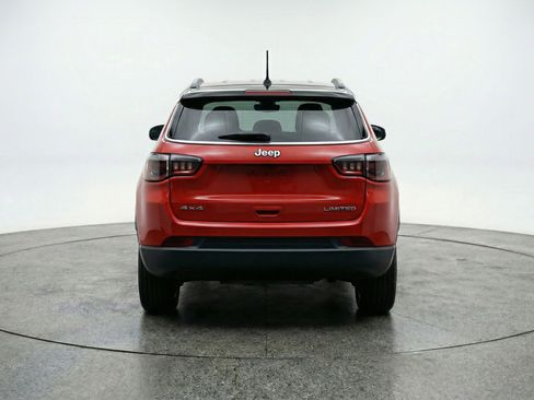 Used 2025 Jeep Compass Limited AWD/4WD image 7