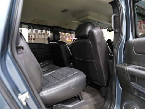 Used 2005 HUMMER H2 w/ Preferred Equipment Group image 22