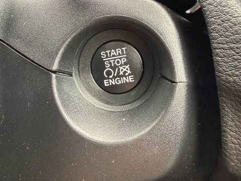 Used 2021 Jeep Compass Latitude image 20