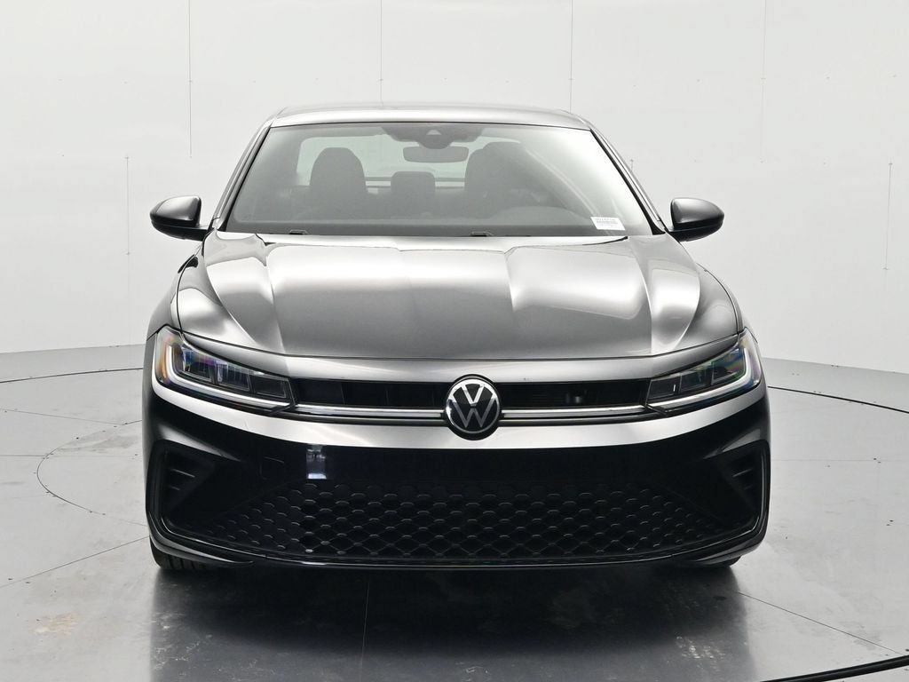 Used 2025 Volkswagen Jetta Sport FWD image 2