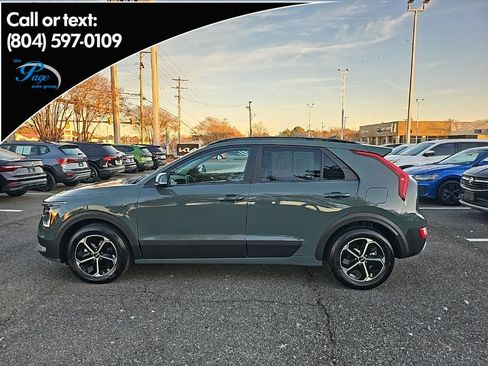 Used 2025 Kia Niro EX image 1
