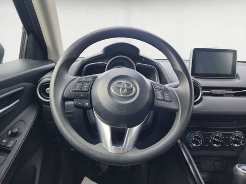 Used 2017 Toyota Yaris iA image 12