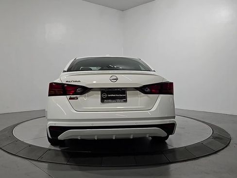 Certified 2025 Nissan Altima 2.5 S FWD image 4