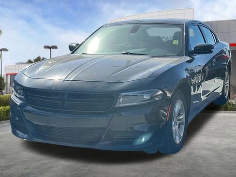 Used 2023 Dodge Charger SXT RWD image 3