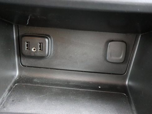 Used 2021 Chevrolet Colorado W/T w/ Custom Special Edition image 14