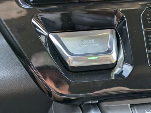 Used 2023 GMC Sierra 1500 Denali w/ Technology Package image 28